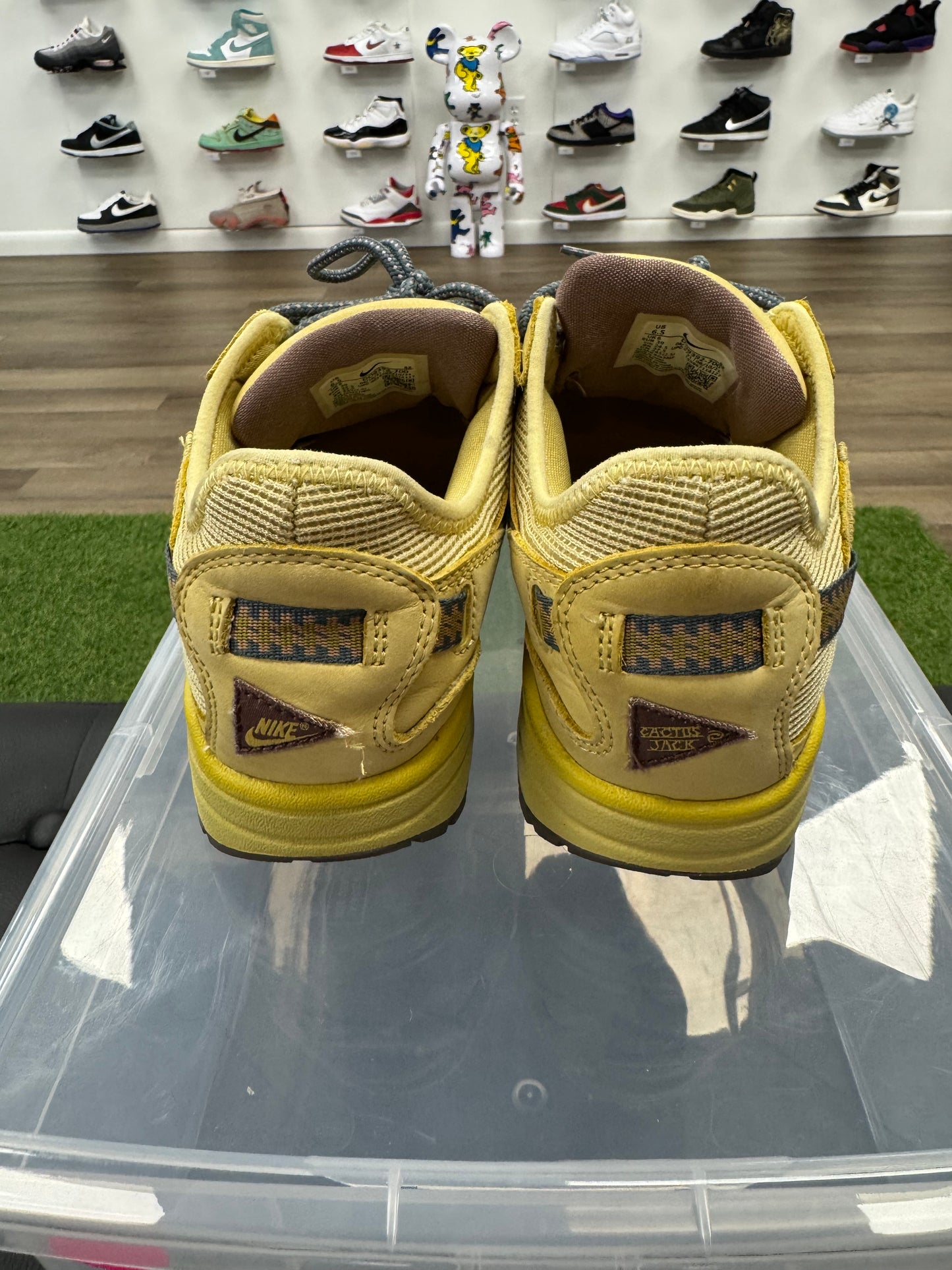 Nike Air Max 1 Travis Scott Cactus Jack Saturn Gold - Size 6.5 (U)
