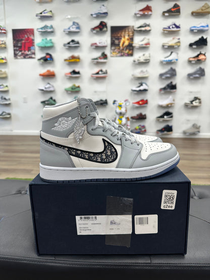 Jordan 1 Retro High Dior