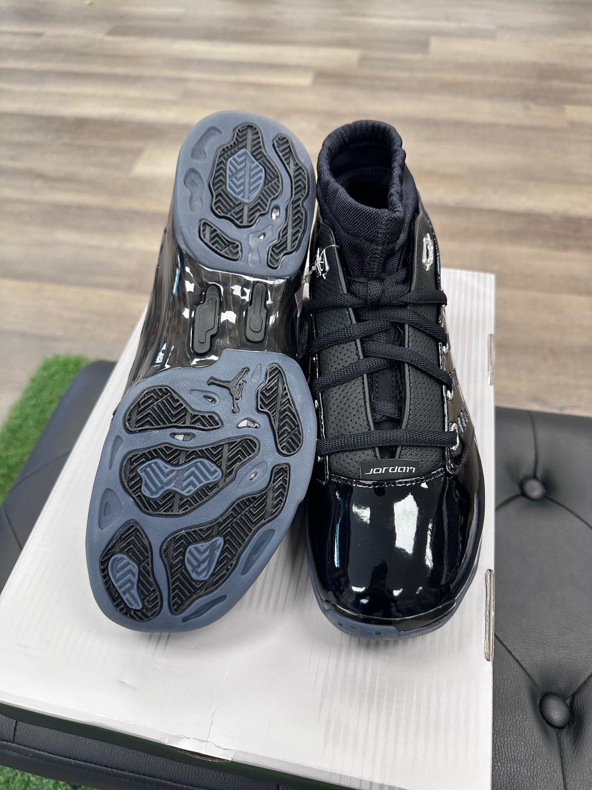 Jordan 17 Low Black Patent