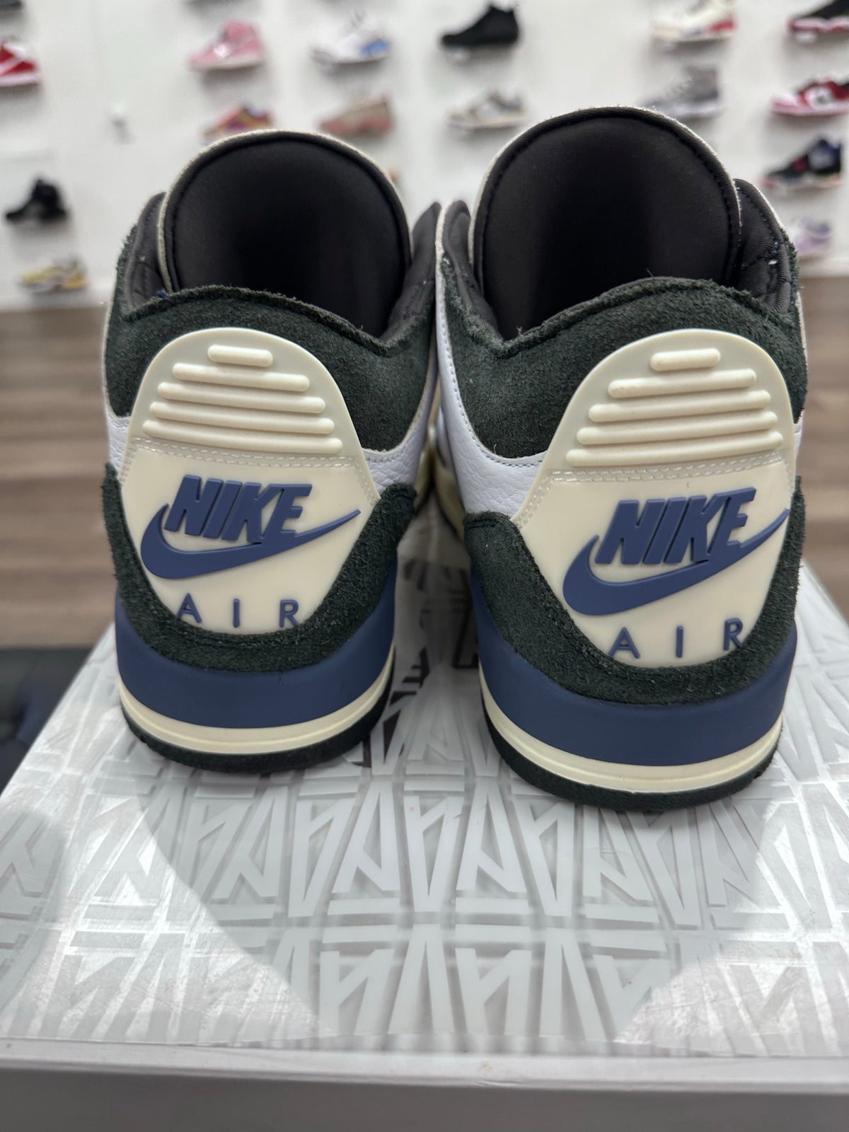 Jordan 3 Retro OG SP A Ma Maniére Diffused Blue Diffused Blue