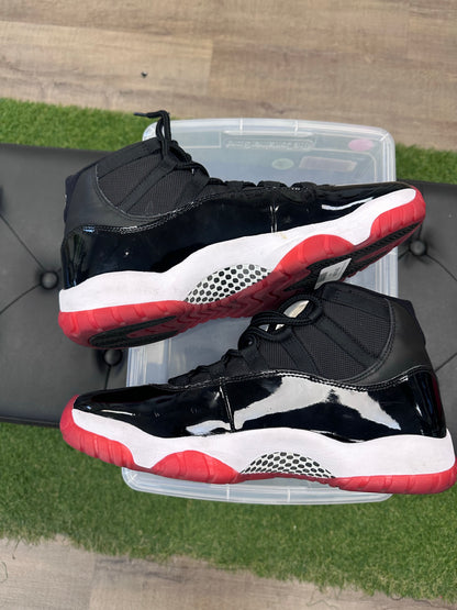 Jordan 11 Retro Playoffs Bred (2019)
