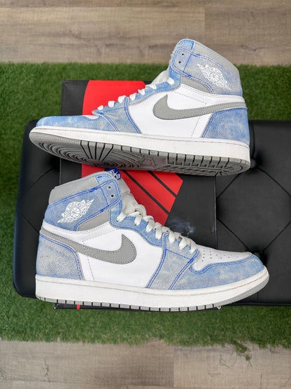 Jordan 1 Retro High OG Hyper Royal
