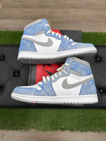 Jordan 1 Retro High Hyper Royal Smoke Grey