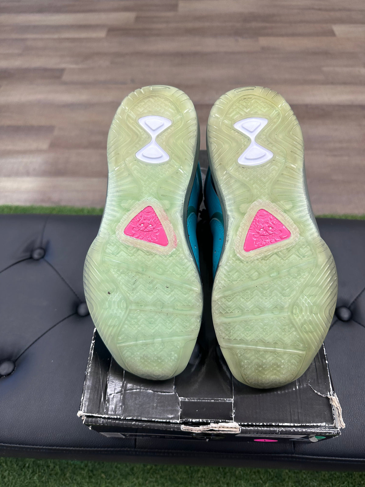 Nike LeBron 8 South Beach (Pre-Heat)