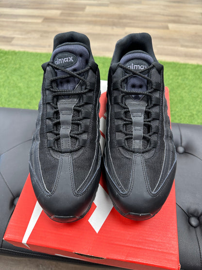 Nike Air Max 95 Essential Triple Black