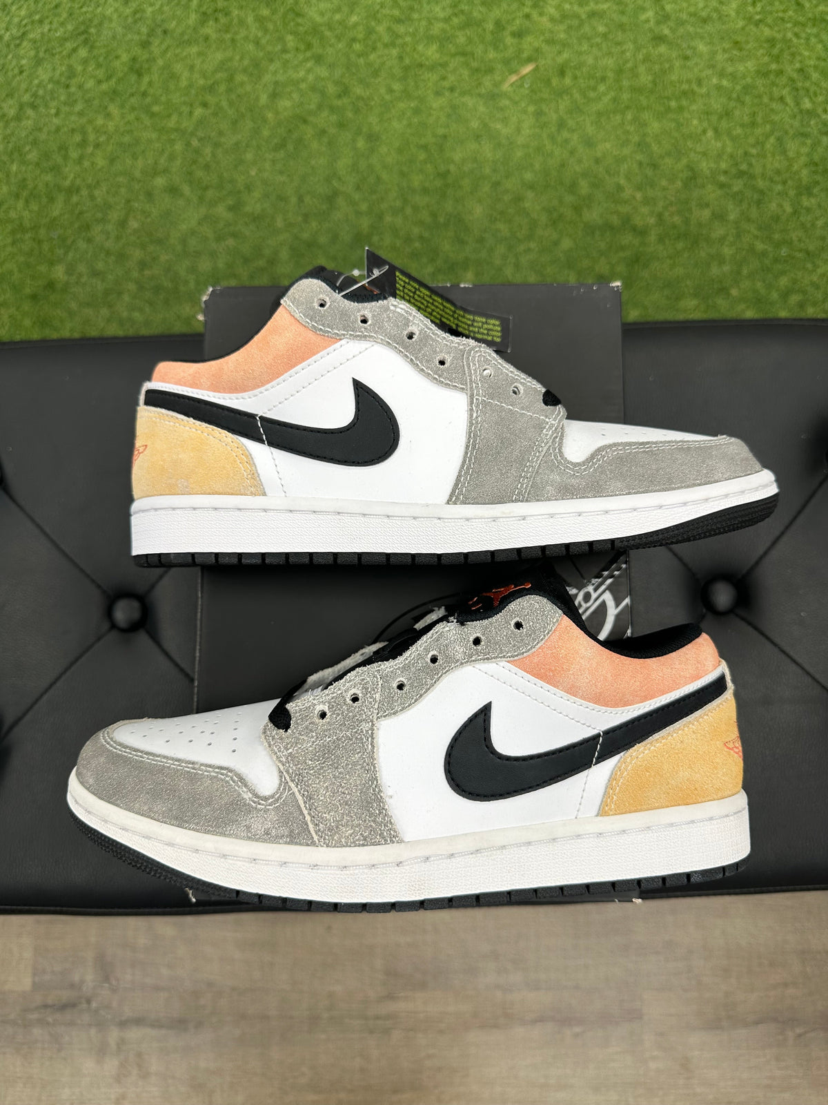 Jordan 1 Low SE Flight Club