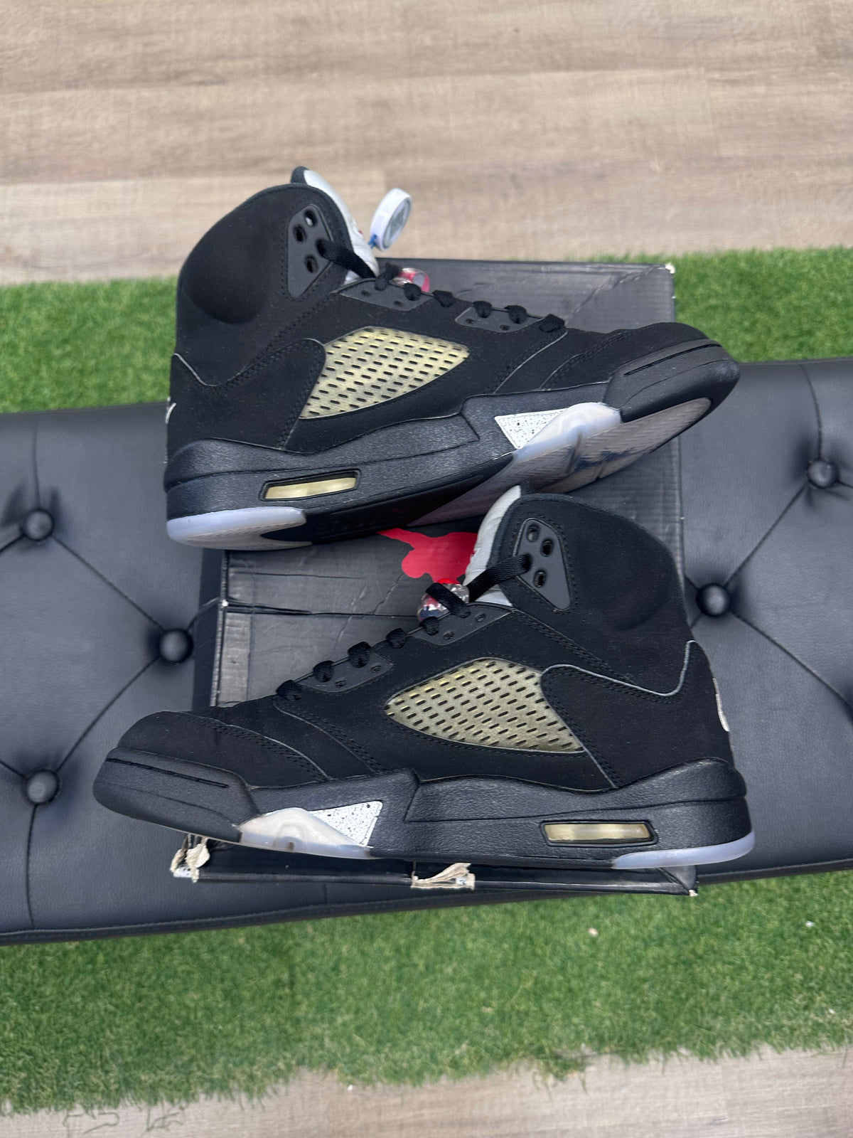 Jordan 5 Retro Black Metallic (2016)