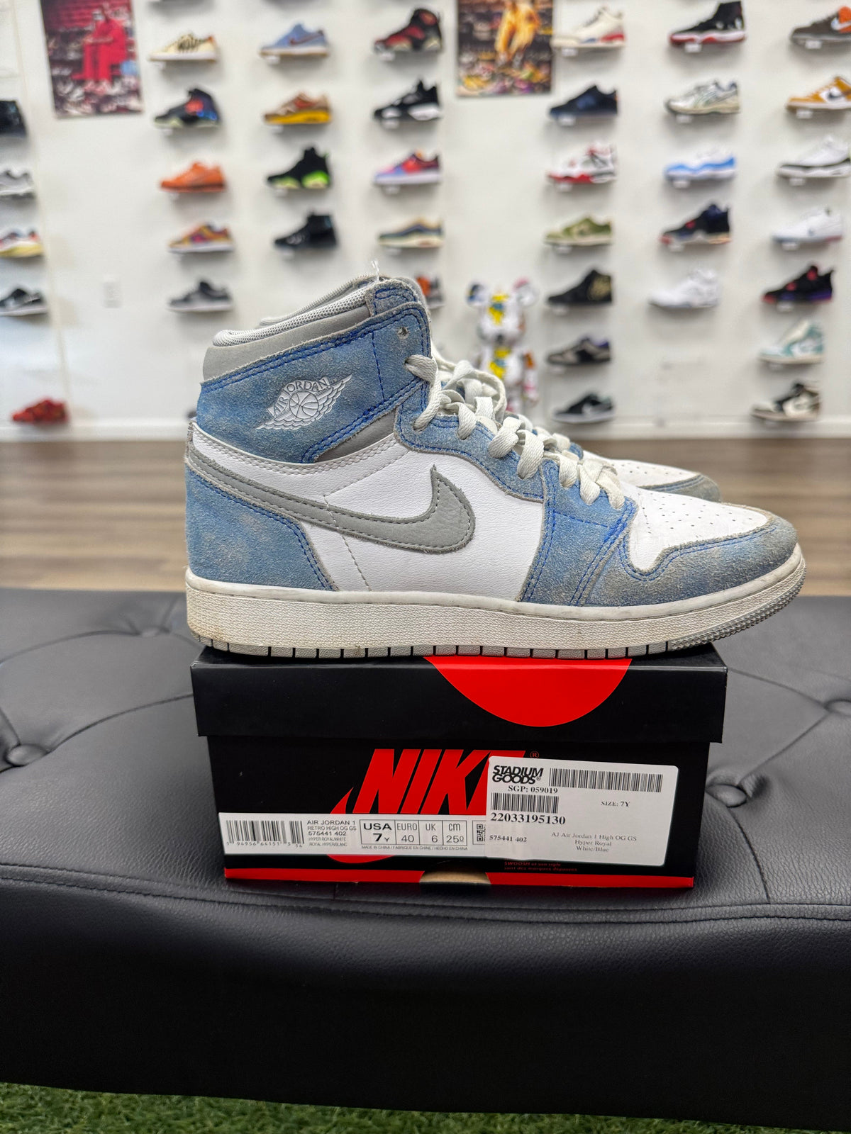 Jordan 1 Retro High Hyper Royal Smoke Grey (GS)