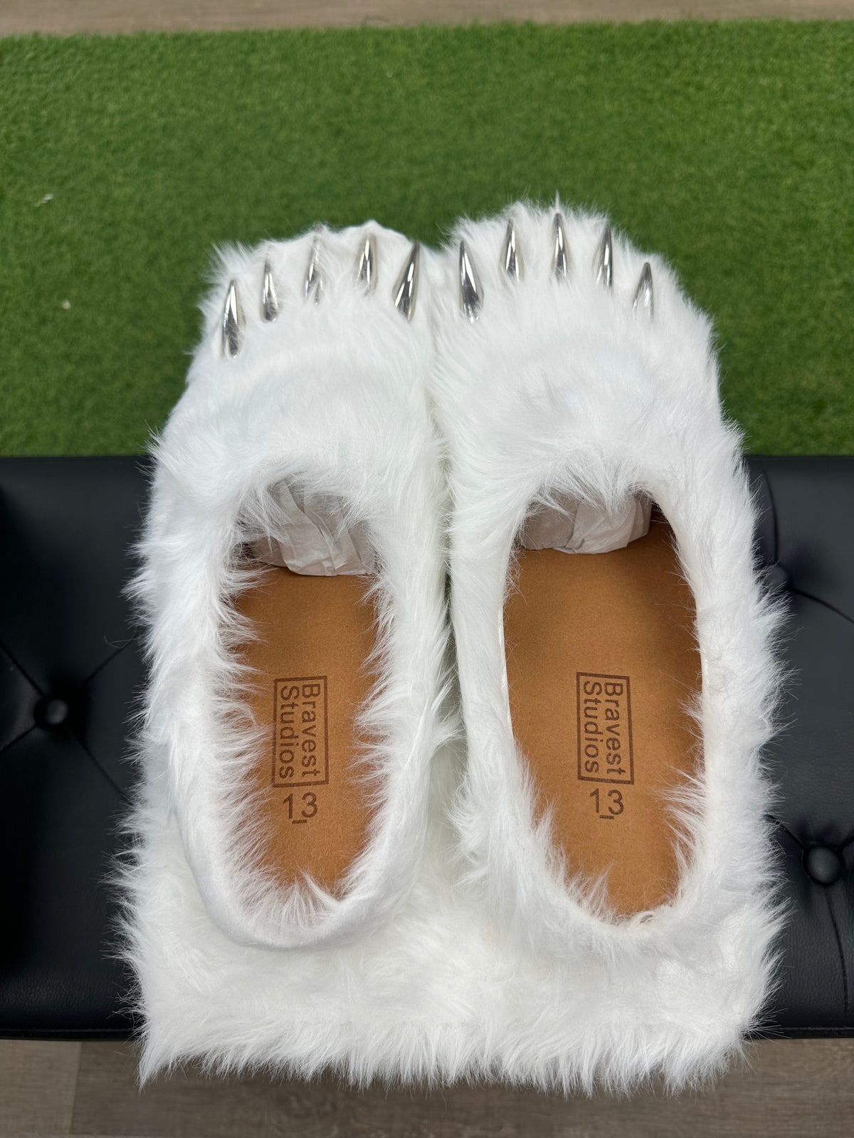 Bravest Studios Bear Claw Mule White