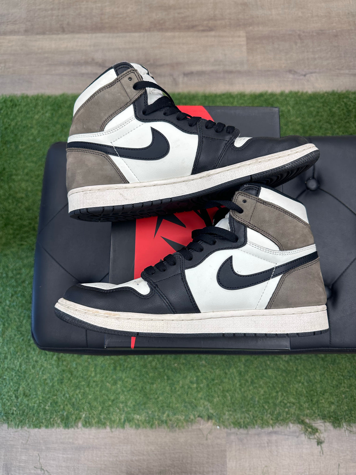 Jordan 1 Retro High Dark Mocha