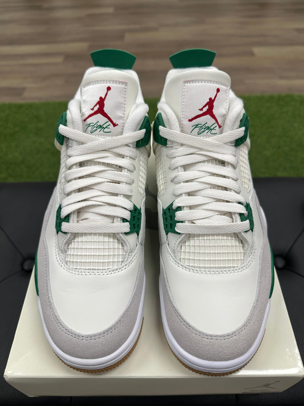 Jordan 4 Retro SB Pine Green