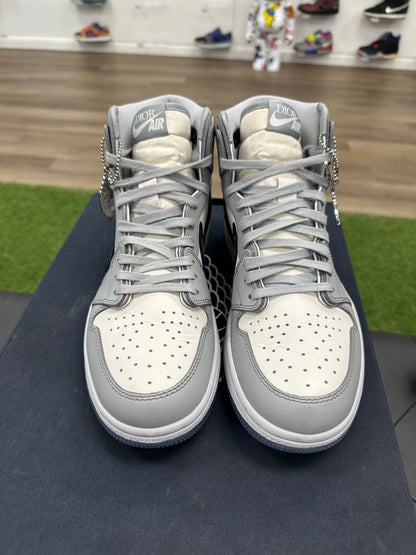 Jordan 1 Retro High Dior