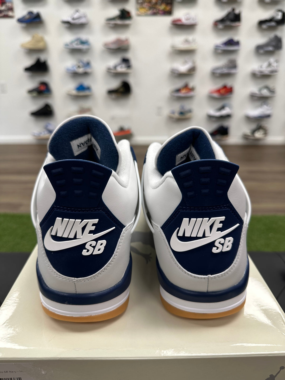 Jordan 4 Retro SB Navy