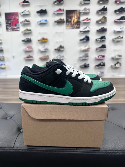 Nike SB Dunk Low Pro J Pack Black Pine Green- Size 8:5 (U)