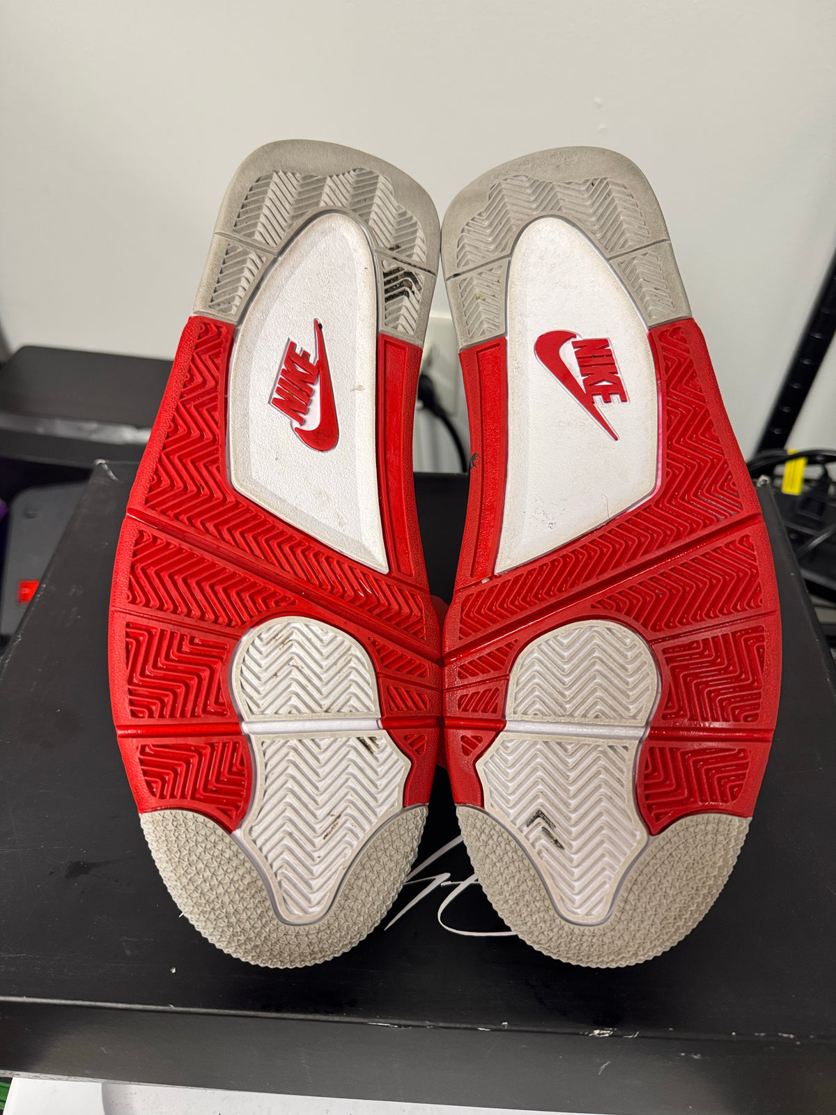 Jordan 4 Retro Fire Red (2020)