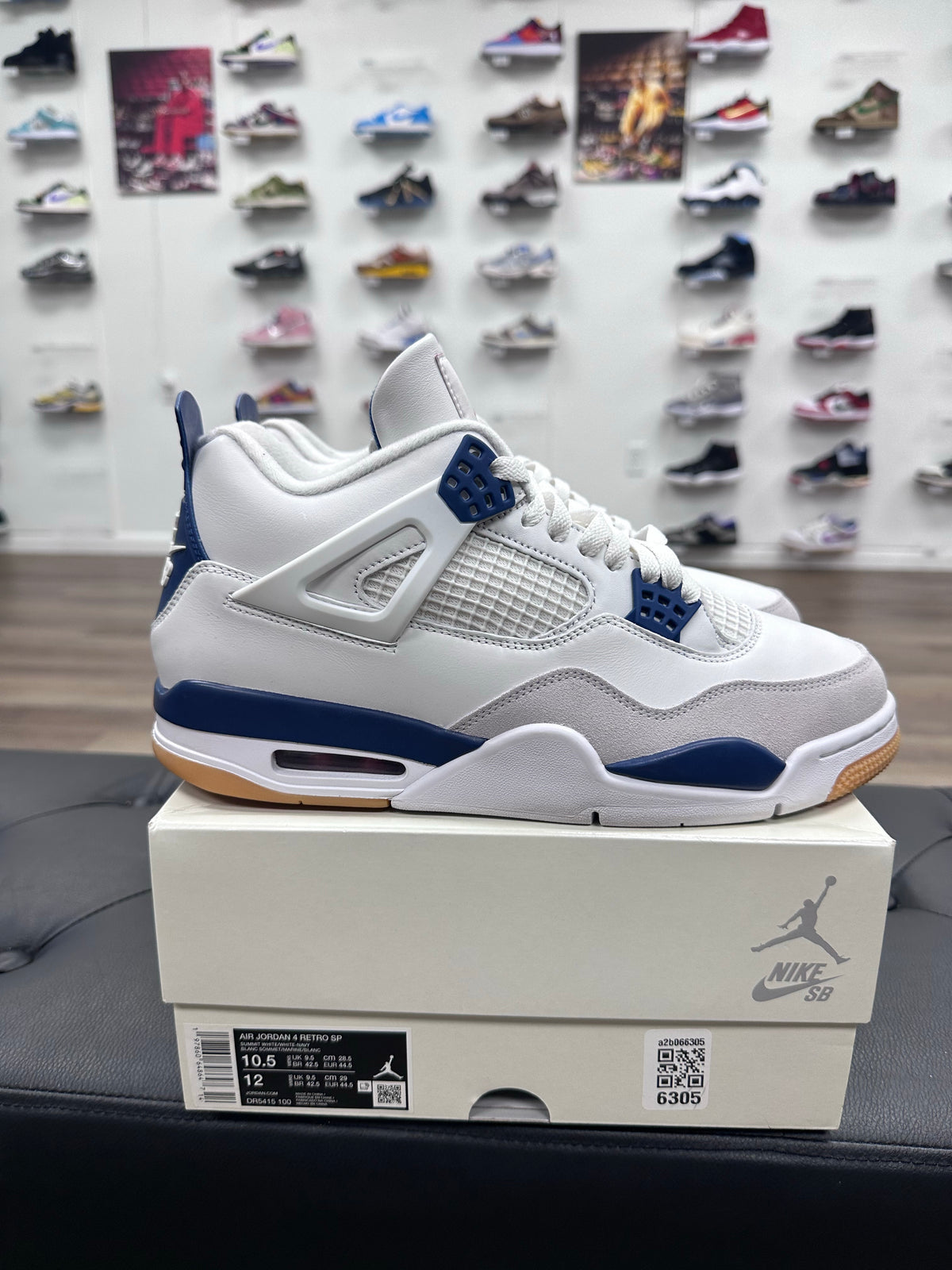 Jordan 4 Retro SB Navy- Size 10.5