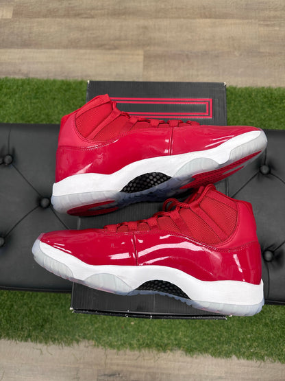 Jordan 11 Retro Win Like 96 -Size 11 (U)