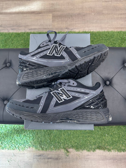 New Balance 1906R Black Grey White