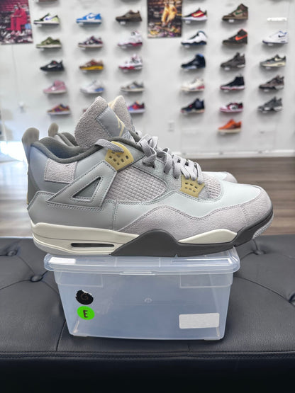 Jordan 4 Retro SE Craft Photon Dust