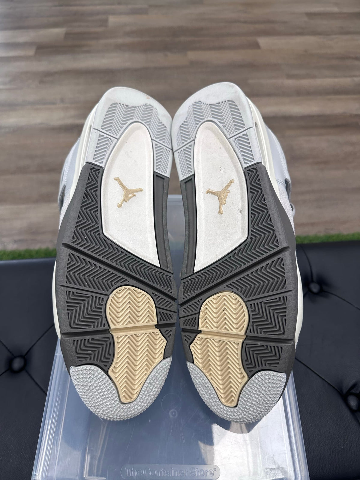 Jordan 4 Retro SE Craft Photon Dust