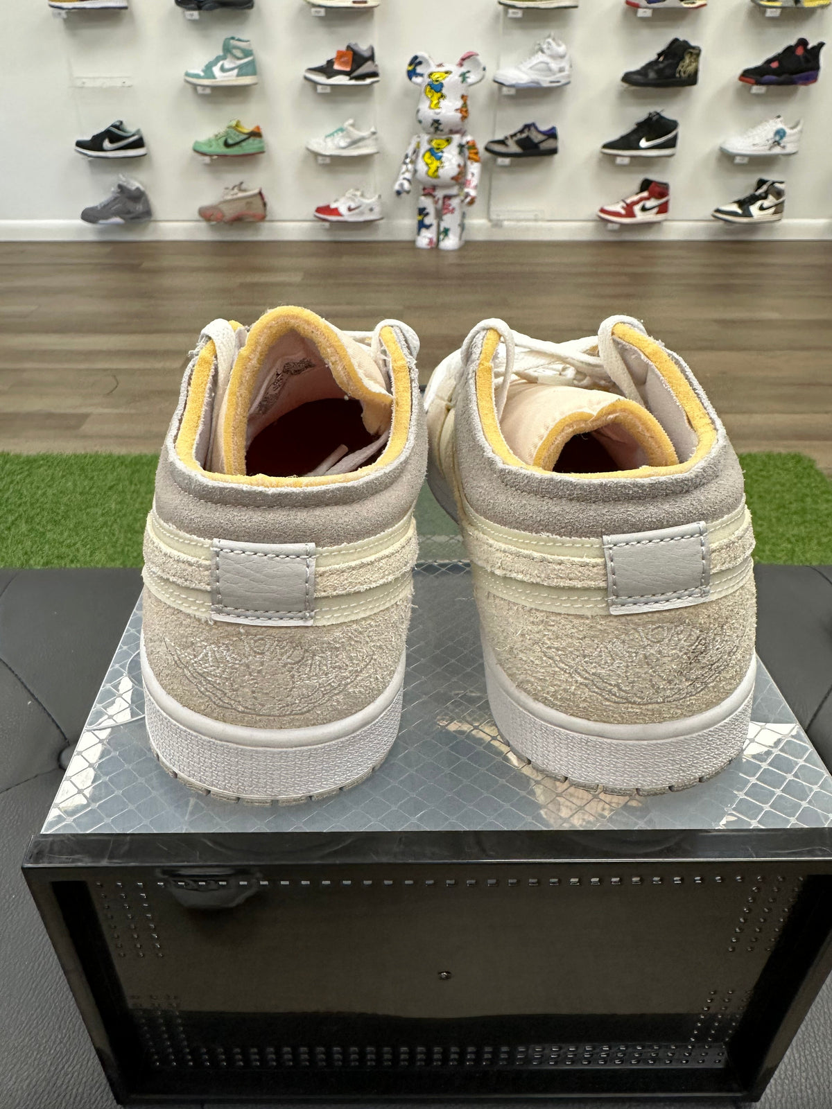 Jordan 1 Low SE Craft Inside Out White Phantom